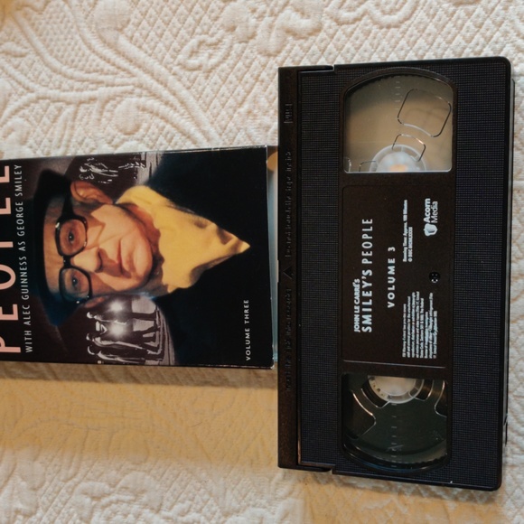 Smiley's People With Alec Guinness VHS 3 Video Tape British Drama Series 2002 - Picture 6 of 6